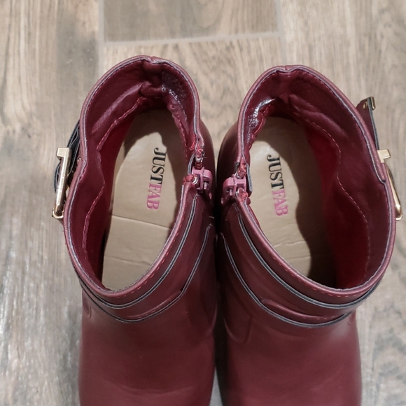 Booties Booties Booties rockin' everywhere LOL - Picture 5 of 6